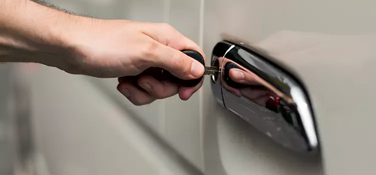 Why Choose Our Auto Locksmith Team in La Vergne, TN?